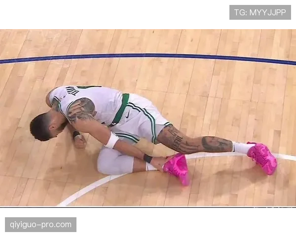 无球掩护为塔图姆拉开空位，威廉姆斯较上季效率提升